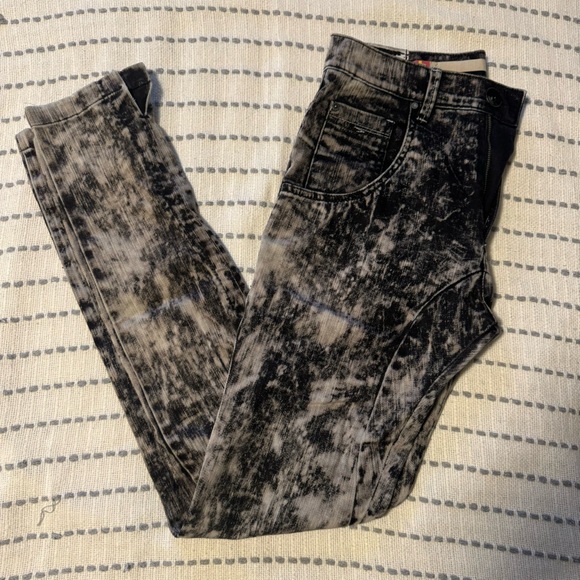 ANIMALE Brazil Acid Wash Jeans - Picture 2 of 7